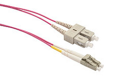 SOLARIX 70232114 SXPC-LC/SC-UPC-OM4-1M-D Patch kabel 50/125 LCupc/SCupc MM OM4 1m