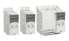 ABB ACS355-03E-05A6-4+J400 Frekvenční měnič + asistenční panel (2,2KW)