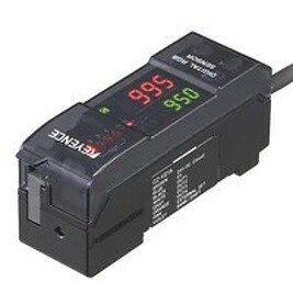 KEYENCE CZ-V21A Amplifier Unit,Parent Unit,NPN,CZ-V20 series